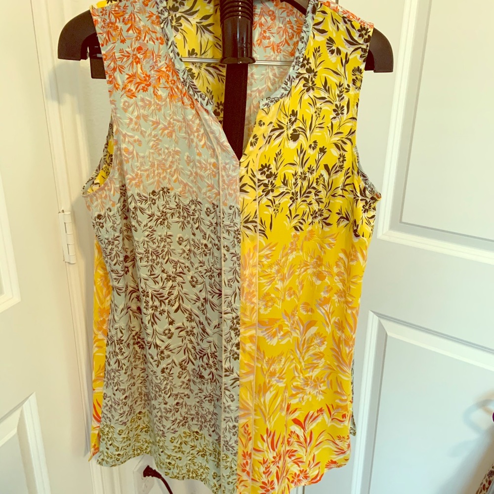 CAbi blouse NWOT!